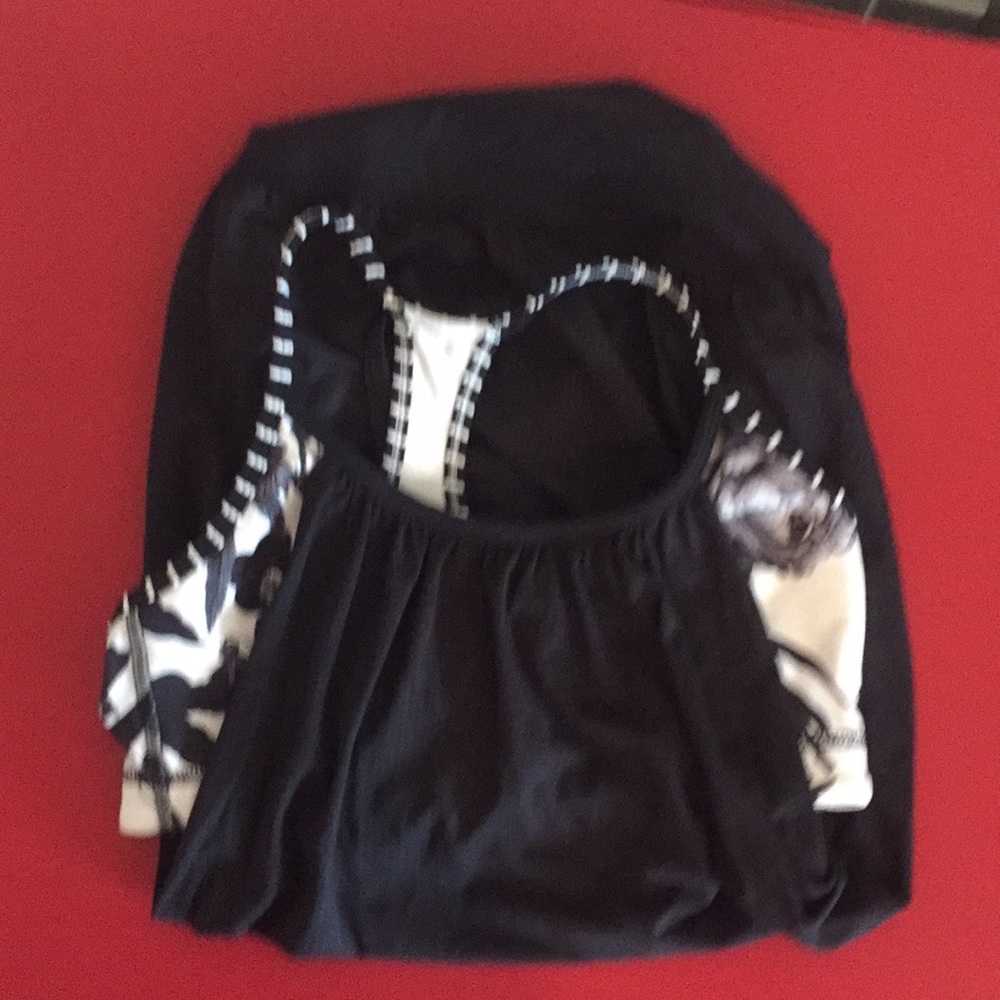 Lulu tank with built in bra